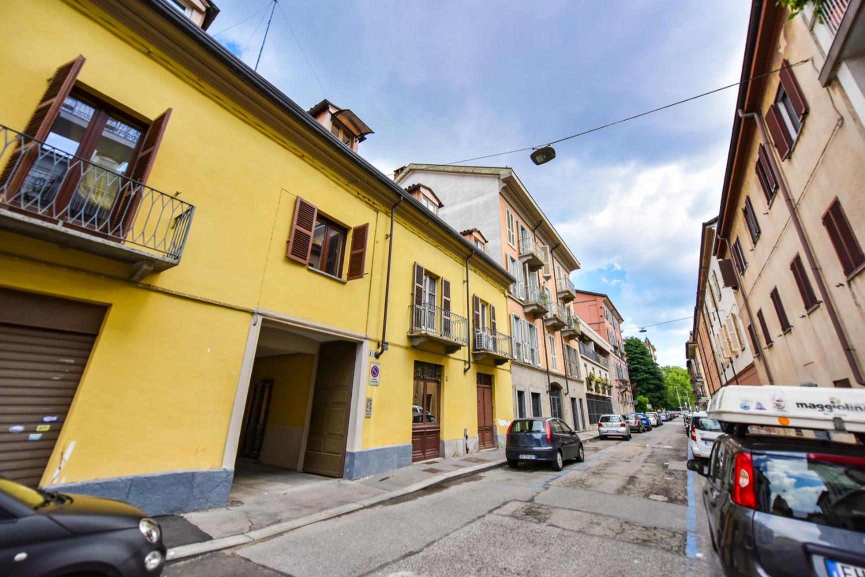 Modern Apartment Piazza Statuto Porta Susa Fs ตูริน ภายนอก รูปภาพ